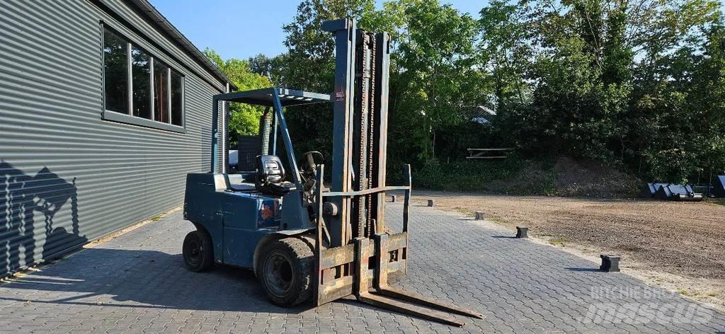 Clark 3 ton diesel Viljuškari - ostalo