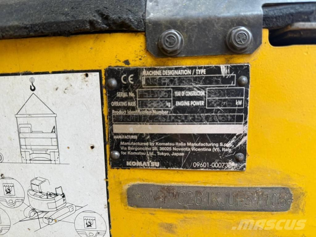 Komatsu PC 138 US-11 Bageri guseničari