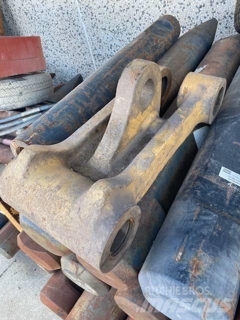 CAT 215 Boom i dipper strele