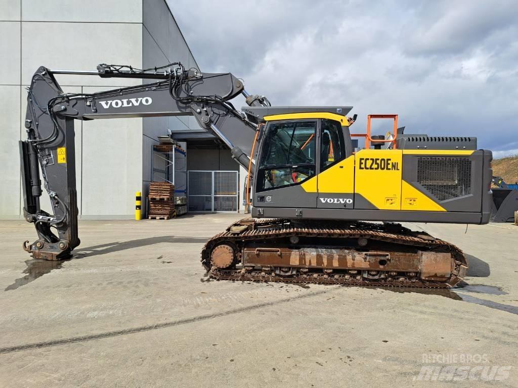 Volvo EC250ENL Bageri guseničari