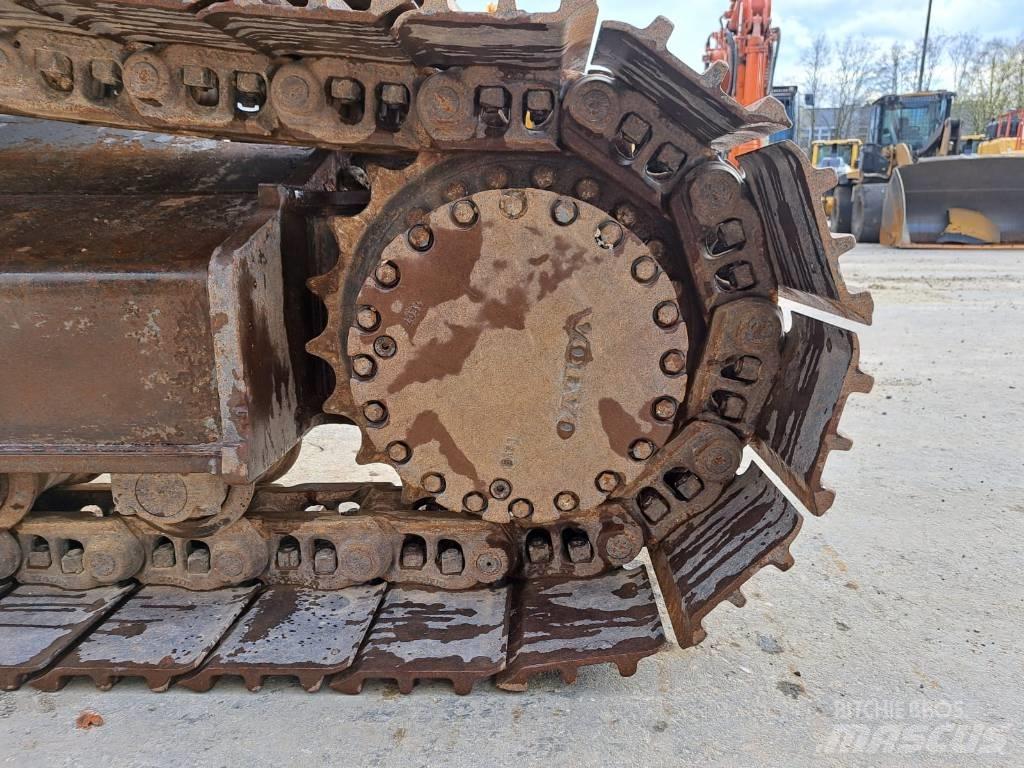 Volvo EC250ENL Bageri guseničari