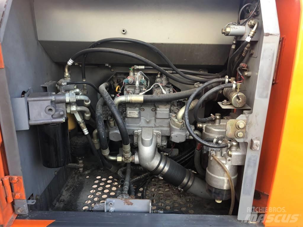 Hitachi ZX 210 LC-3 Bageri guseničari