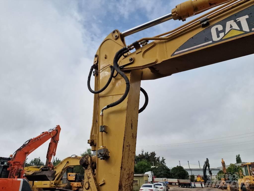 CAT 318 B L Bageri guseničari