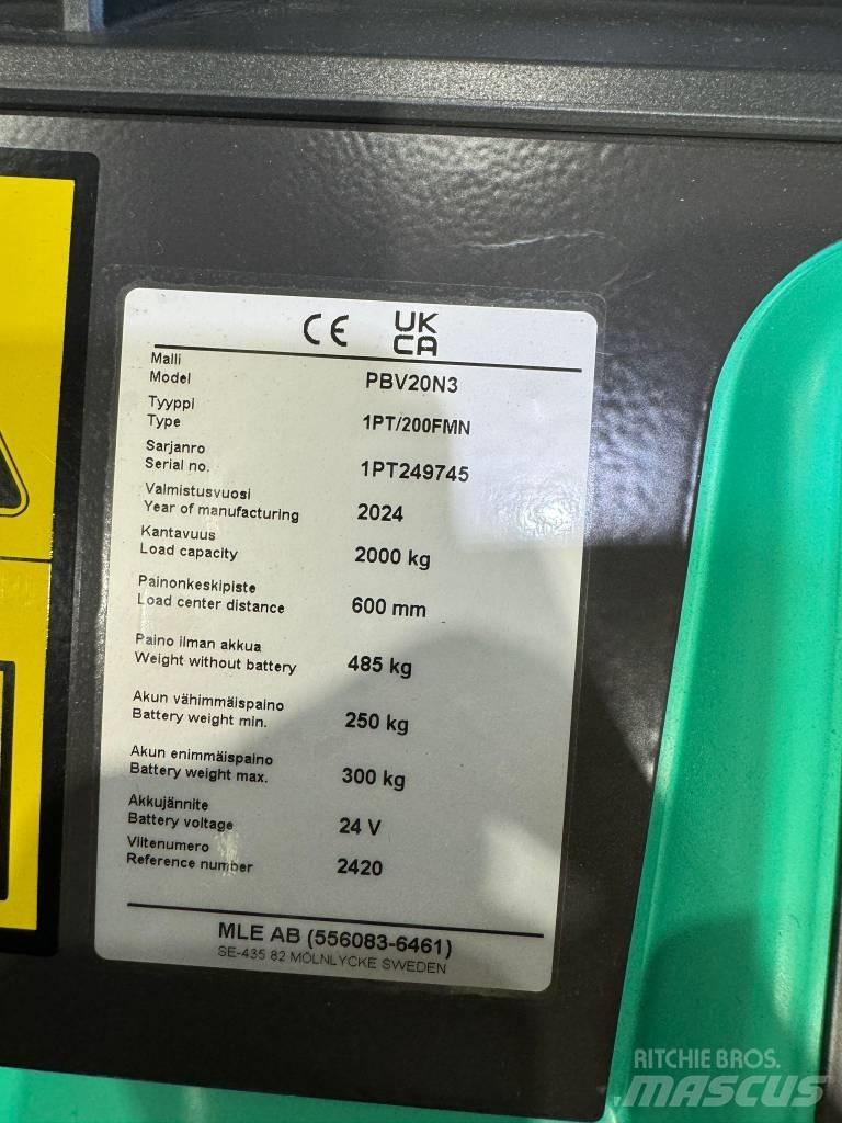 Mitsubishi PBV20N2 Nisko podizni električni viljuškar sa stajalištom