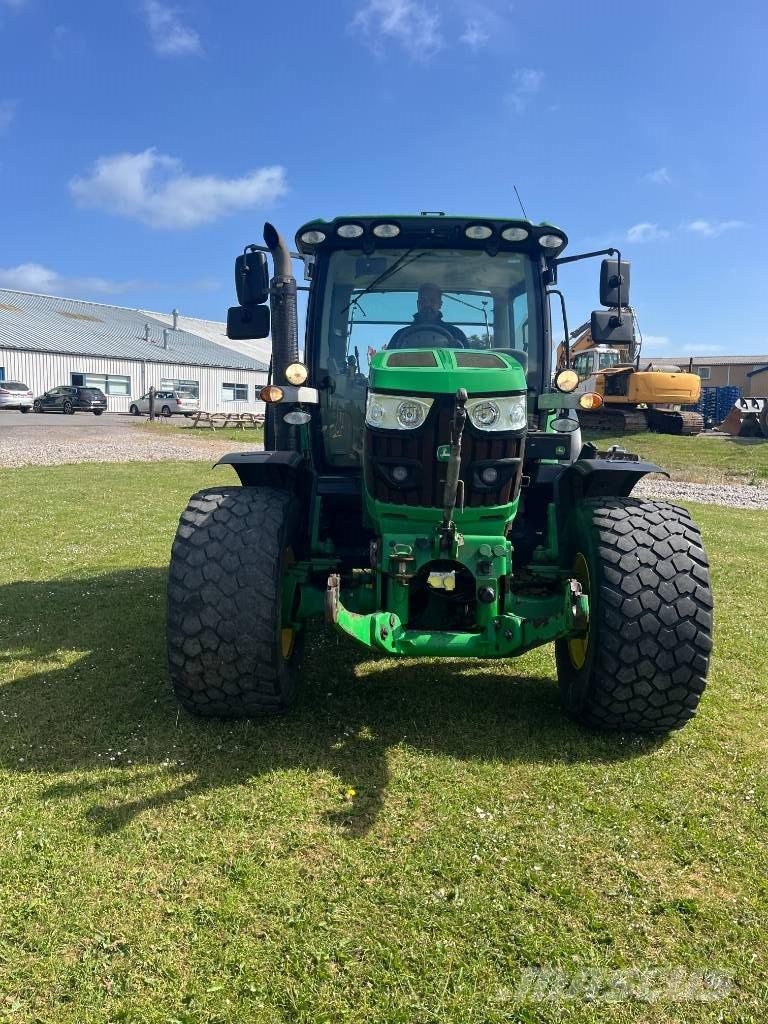 John Deere 6105 R Traktori