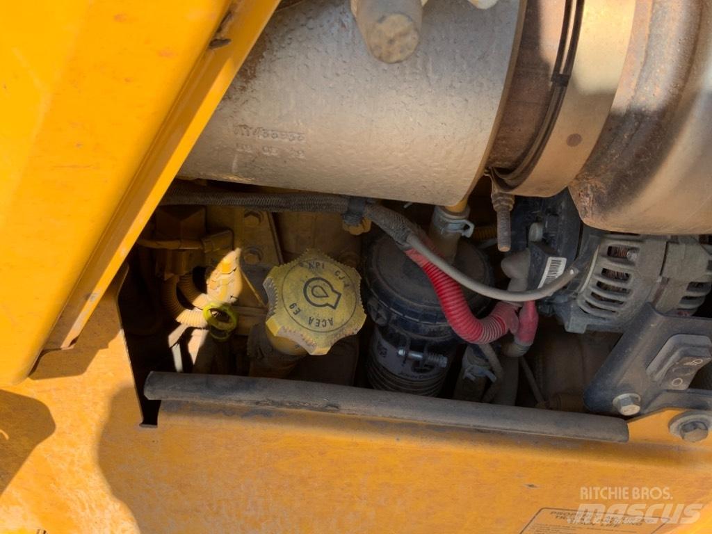 John Deere 750 K Buldožeri guseničari