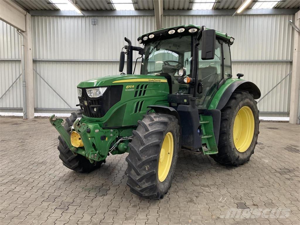John Deere 6110R Traktori