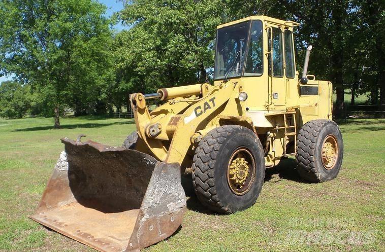 CAT 926 E Utovarivači na točkove