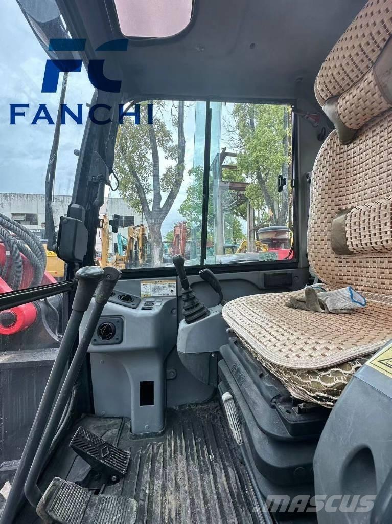 Kubota kx183 Bageri guseničari