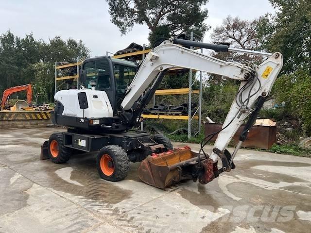 Bobcat E 57 W Bageri točkaši