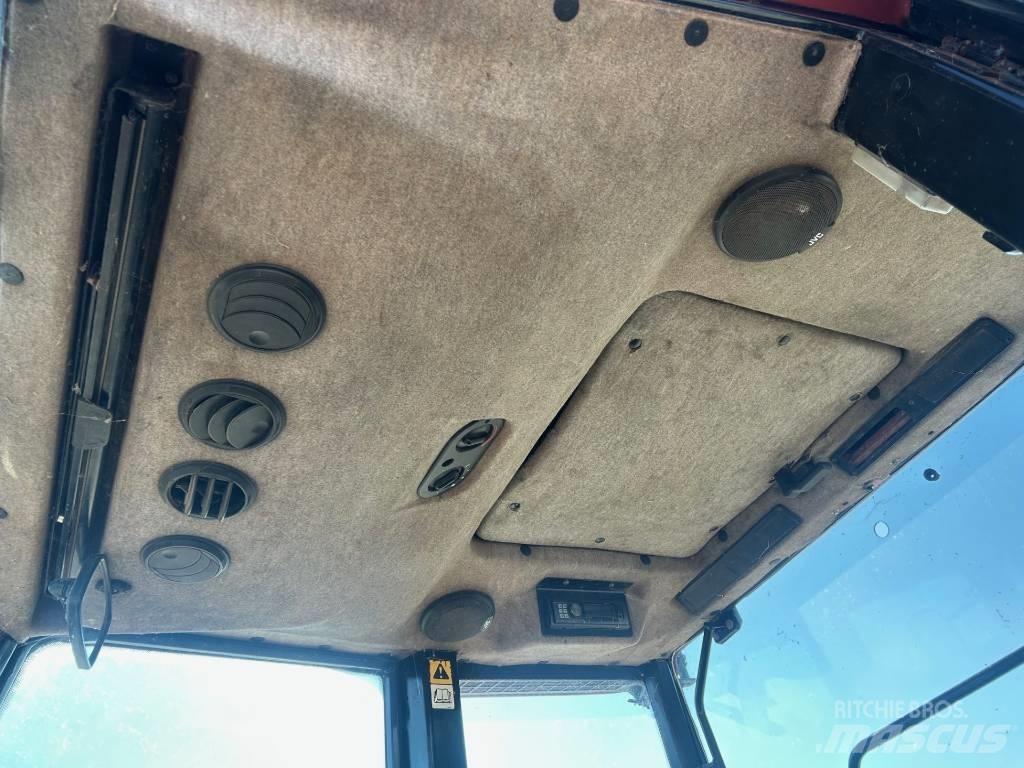 New Holland L 95 Traktori