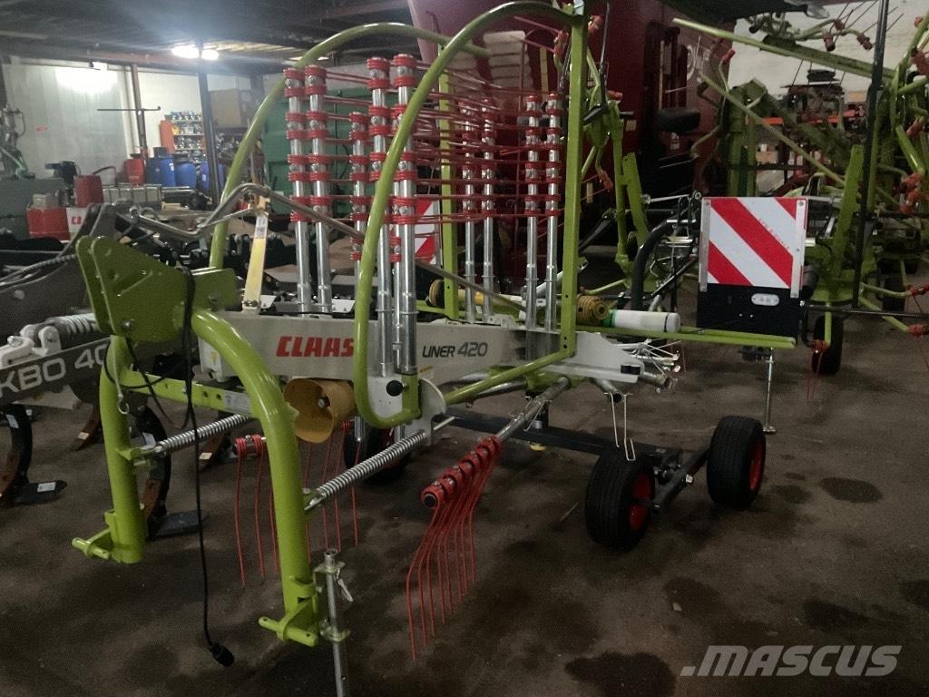 CLAAS Liner 420 Okretači i sakupljači sena