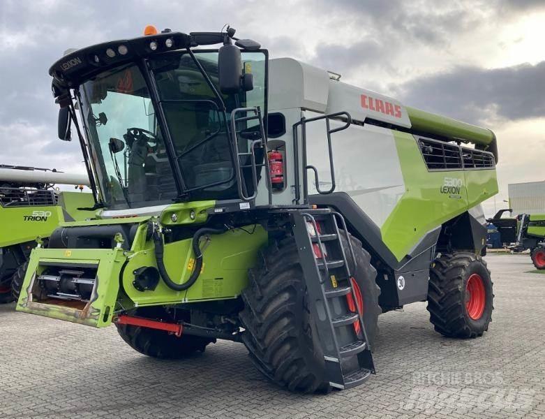 CLAAS LEXION 5300 Kombajni