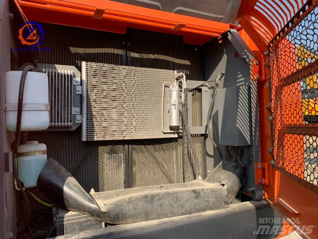 Hitachi ZX 240 Bageri guseničari