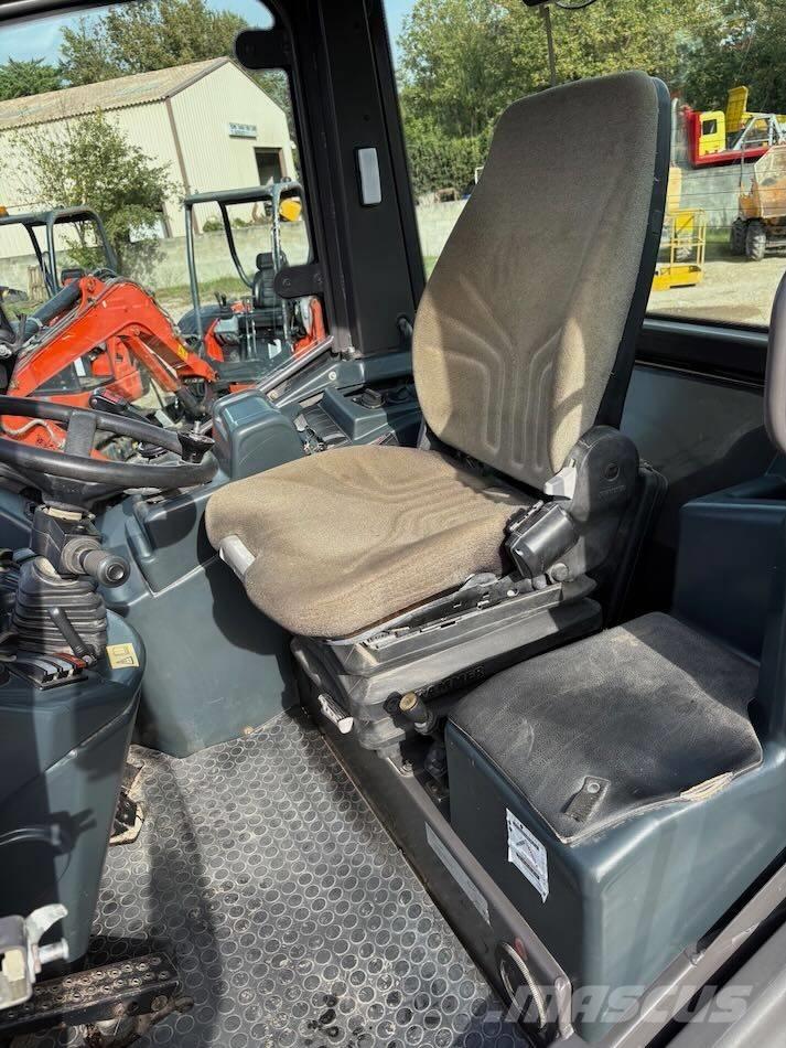 Mecalac AS 700 Utovarivači na točkove