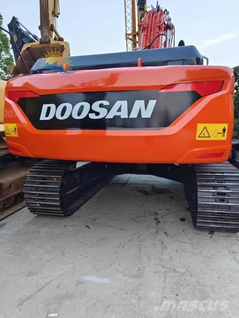 Doosan DX 300 LC Bageri guseničari