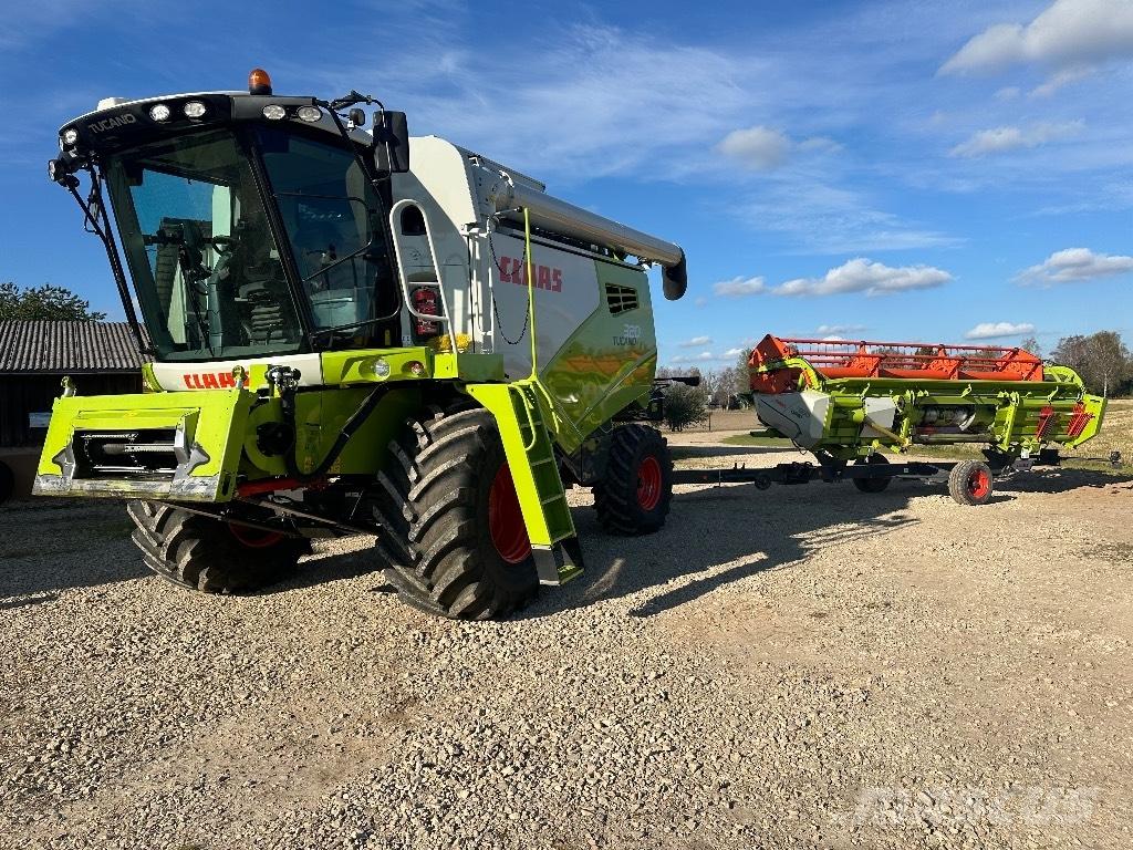 CLAAS Tucano 320 Kombajni