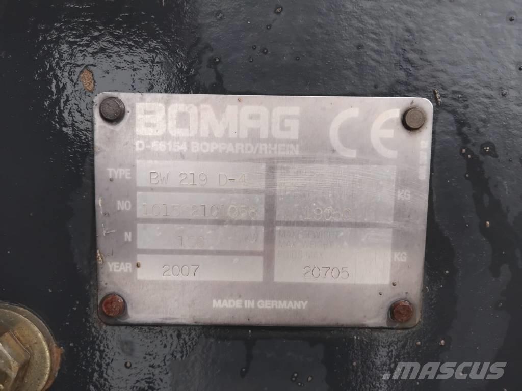 Bomag BW 219 D-4 Valjci sa jednim bubnjem