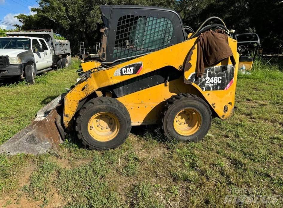 CAT 248C Skid steer mini utovarivači