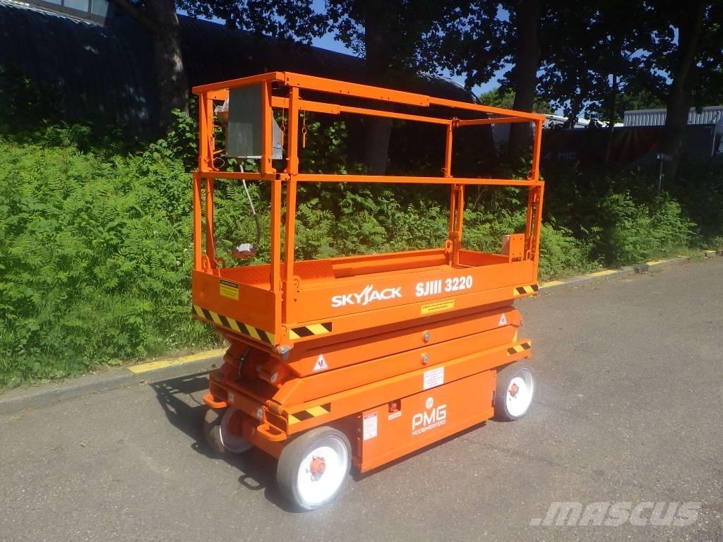 SkyJack SJ3220 Makazaste platforme