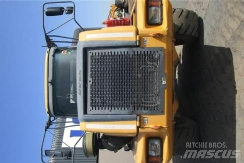 Bell B30D Zglobni damperi
