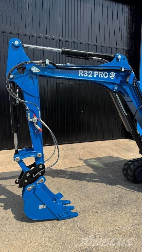 Rippa R32 PRO Mini bageri < 7t