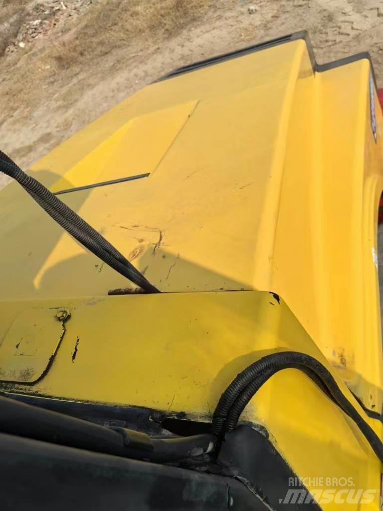 Dynapac 610AC Kombinovani valjci