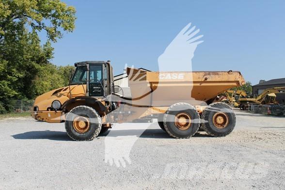 CASE 330B Zglobni damperi