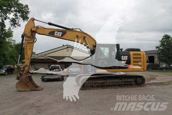 CAT 323FL Bageri guseničari