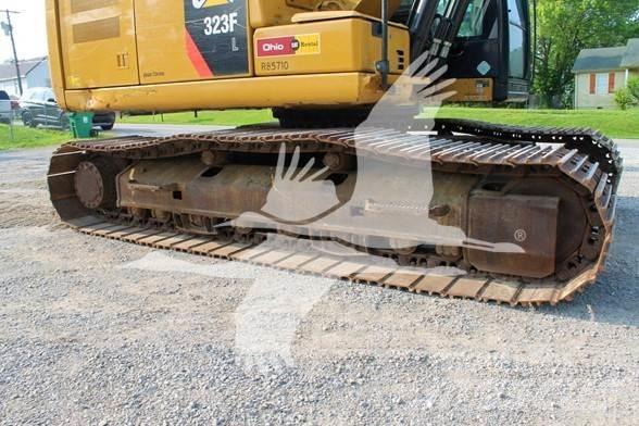 CAT 323FL Bageri guseničari