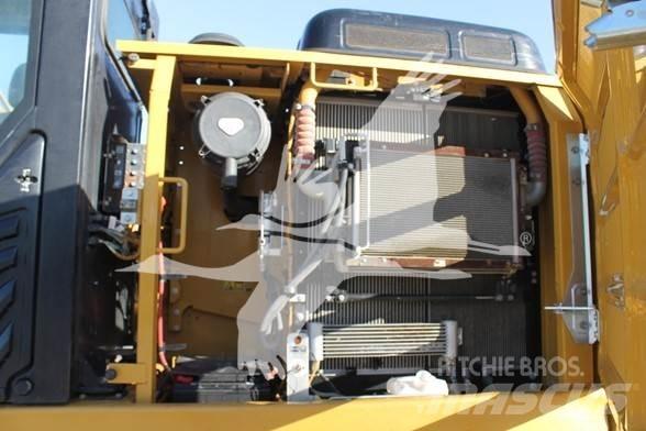 CAT 323FL Bageri guseničari