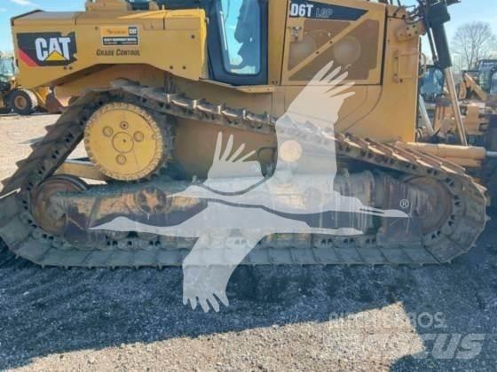 CAT D6T Buldožeri guseničari