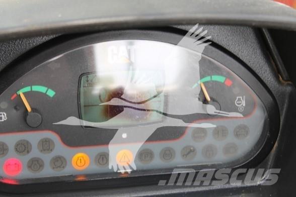CAT TH407C Teleskopski viljuškari