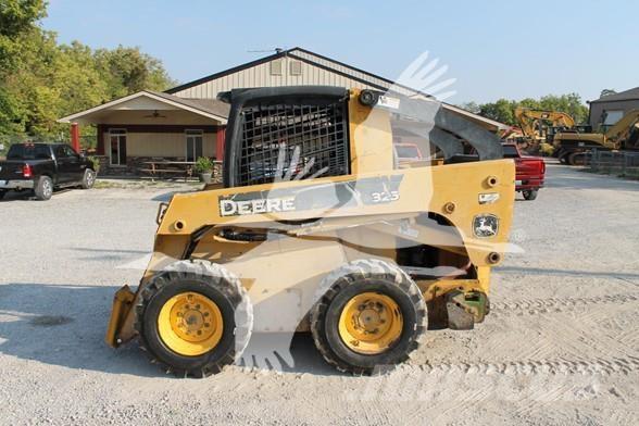 John Deere 325 Skid steer mini utovarivači