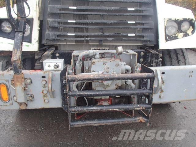 Freightliner 114 SD Ostalo za građevinarstvo