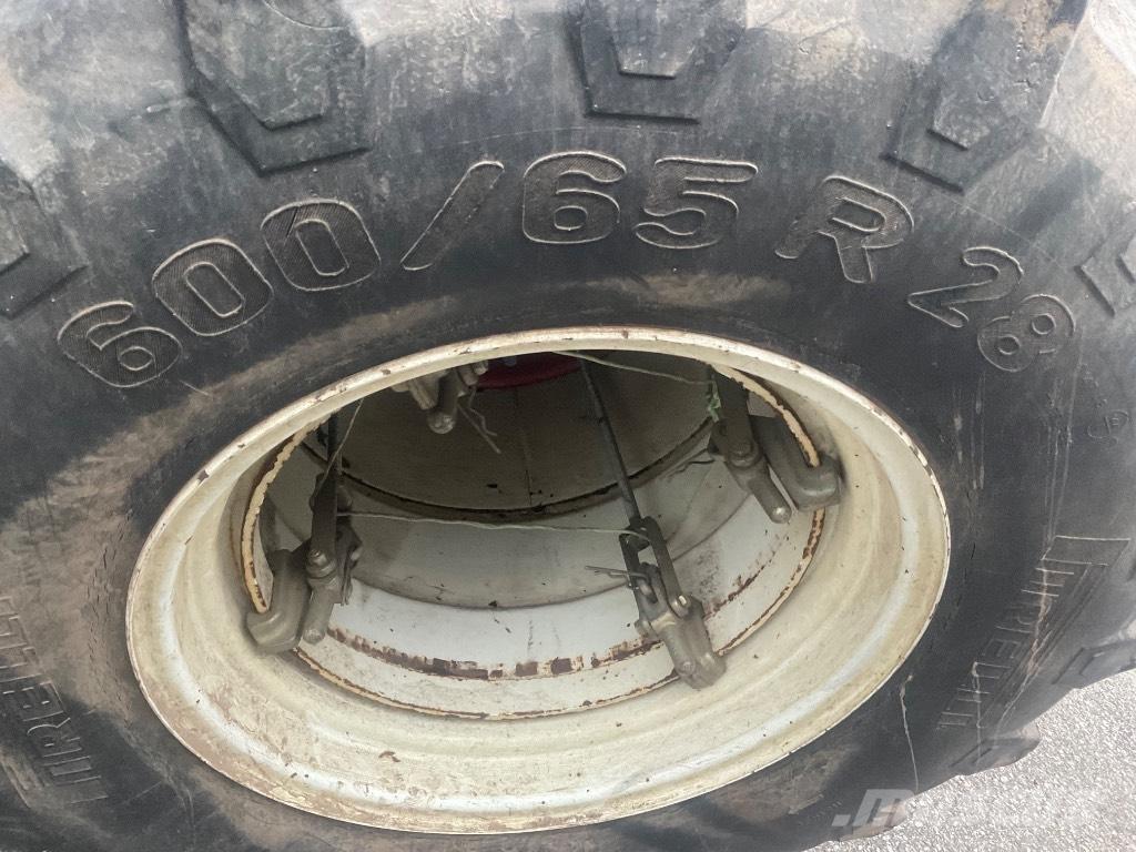 CLAAS Atles 946 RZ Traktori