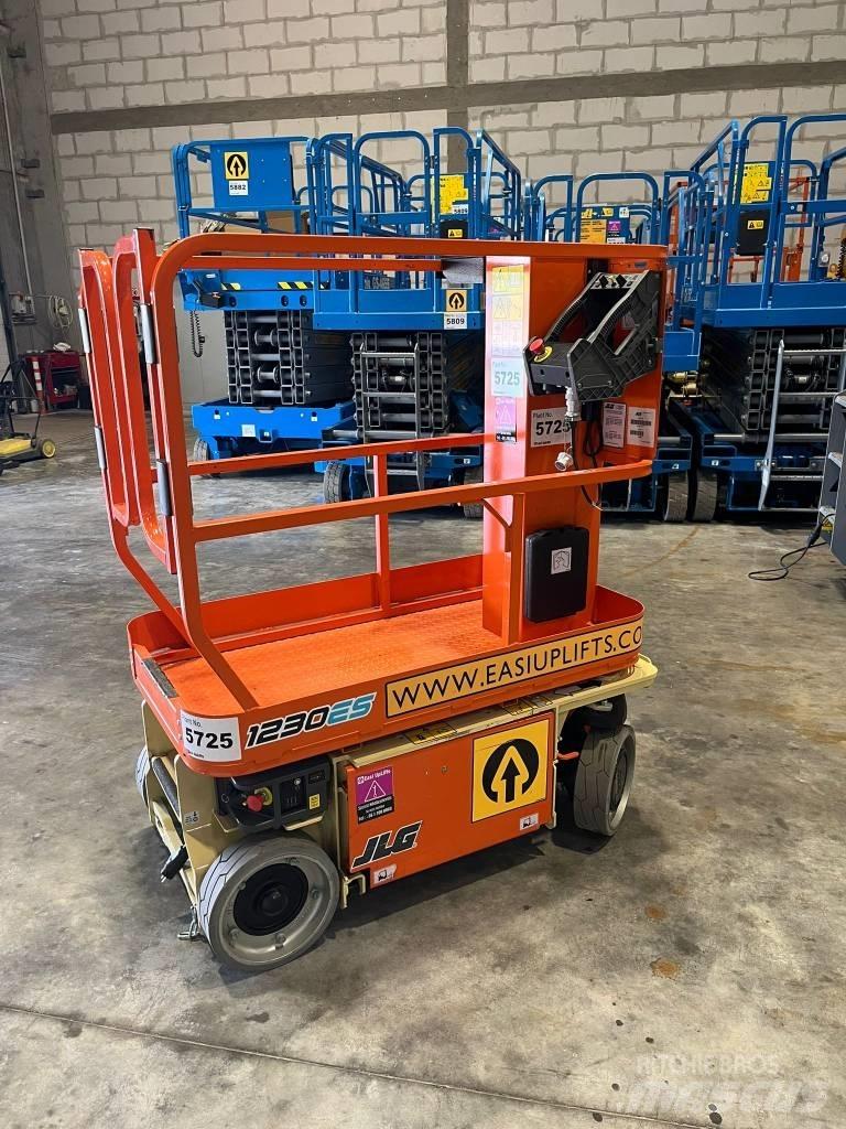 JLG 1230 ES Jarbolne penjajuće platforme