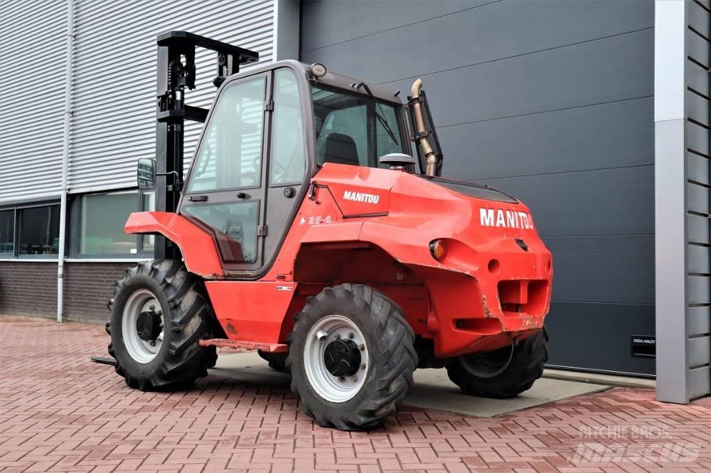 Manitou M 26.4 Vanterenski viljuškar