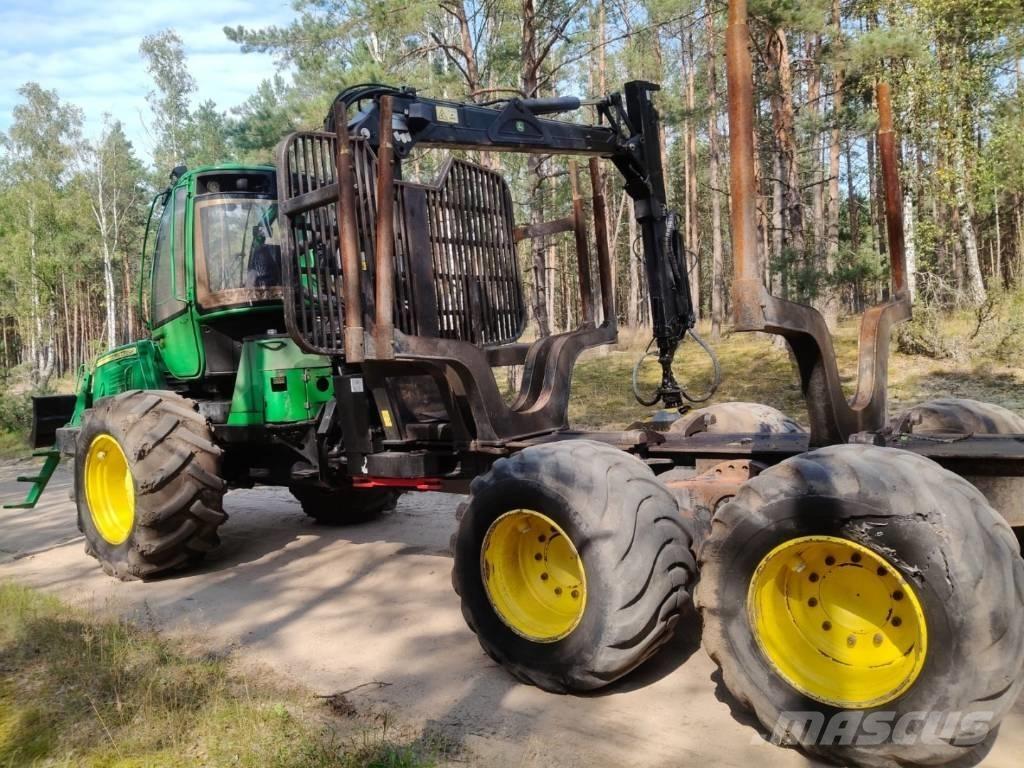John Deere 1010 E Forvarderi