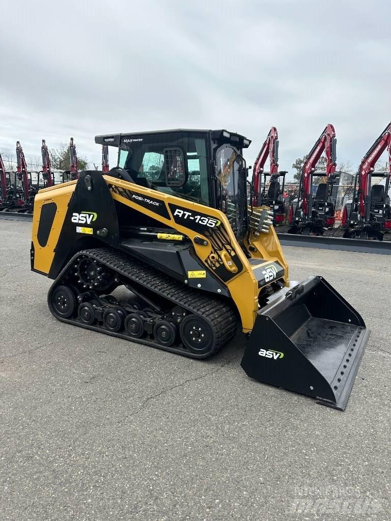 ASV RT135 Skid steer mini utovarivači