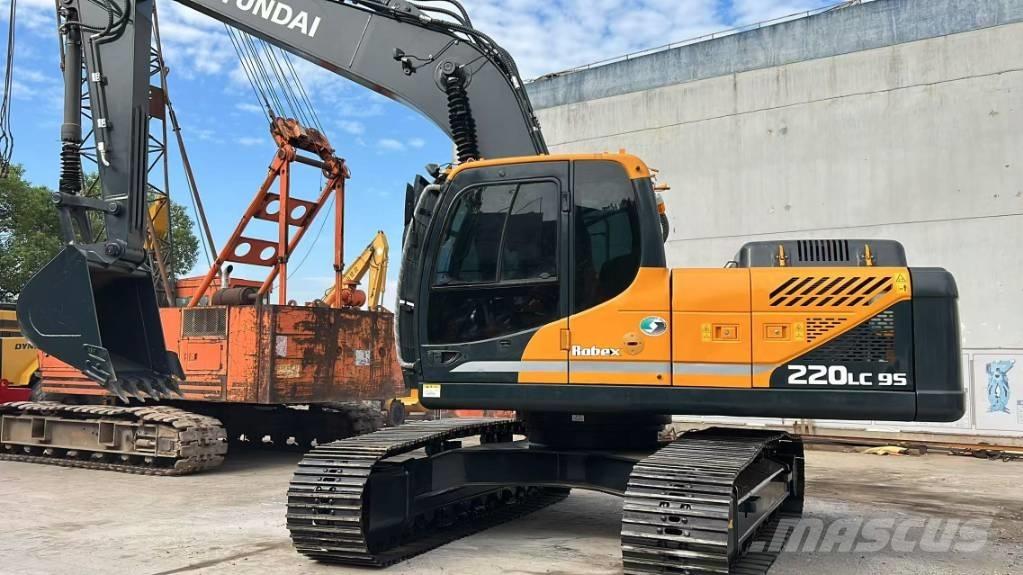 Hyundai R220LC-9S Midi bageri 7t – 12t