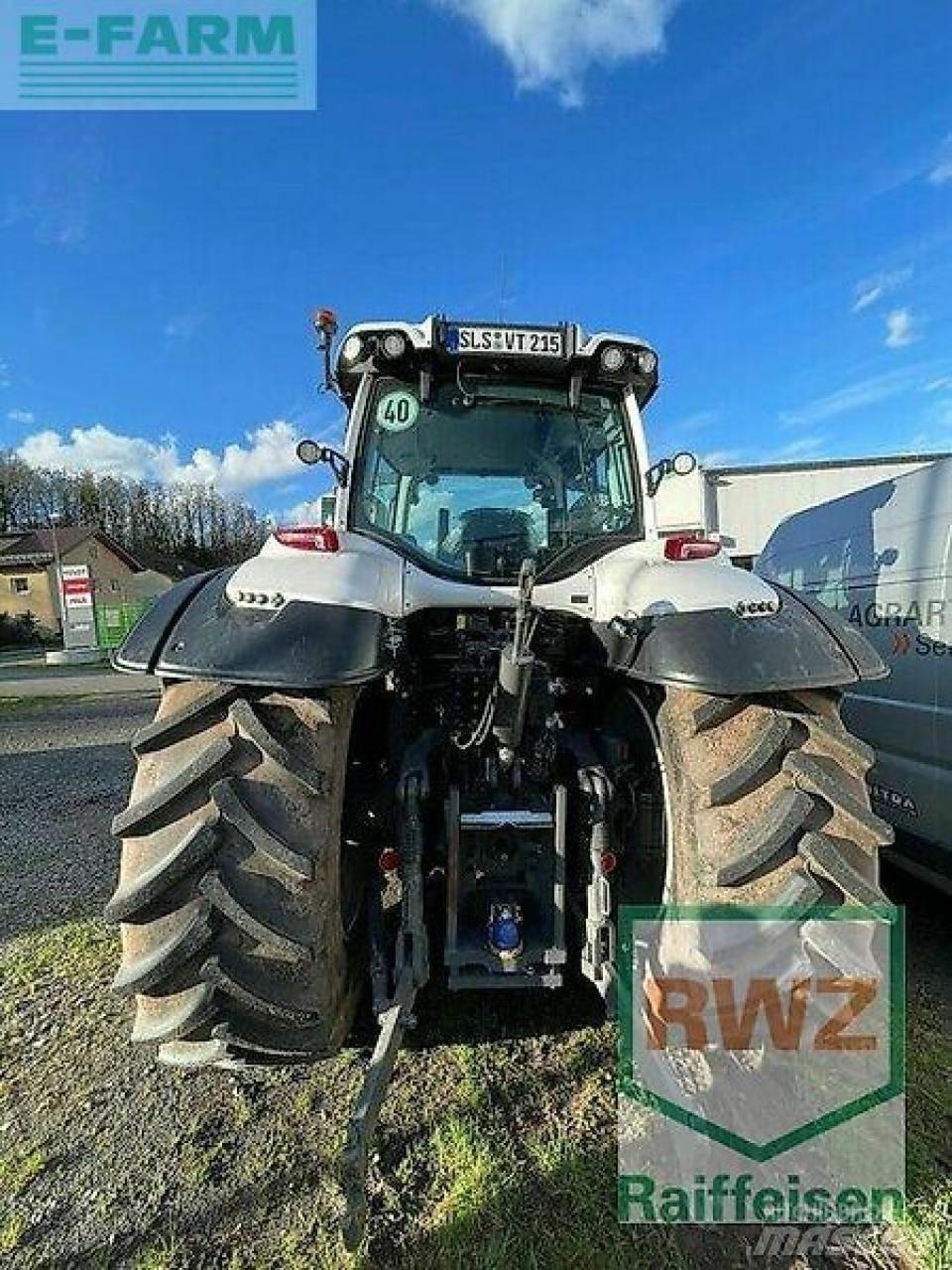 Valtra t215d Traktori