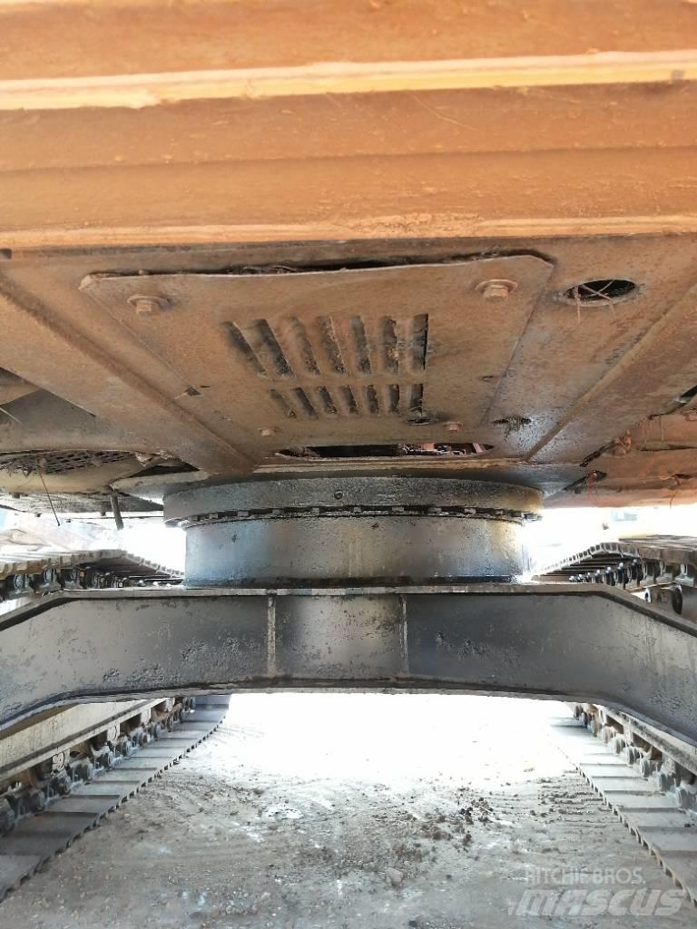 Hitachi EX 120 Bageri guseničari