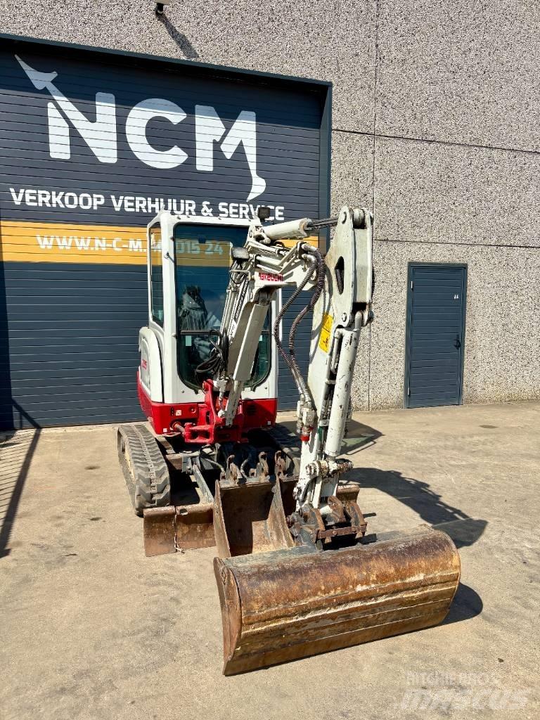 Takeuchi TB 225 Mini bageri < 7t