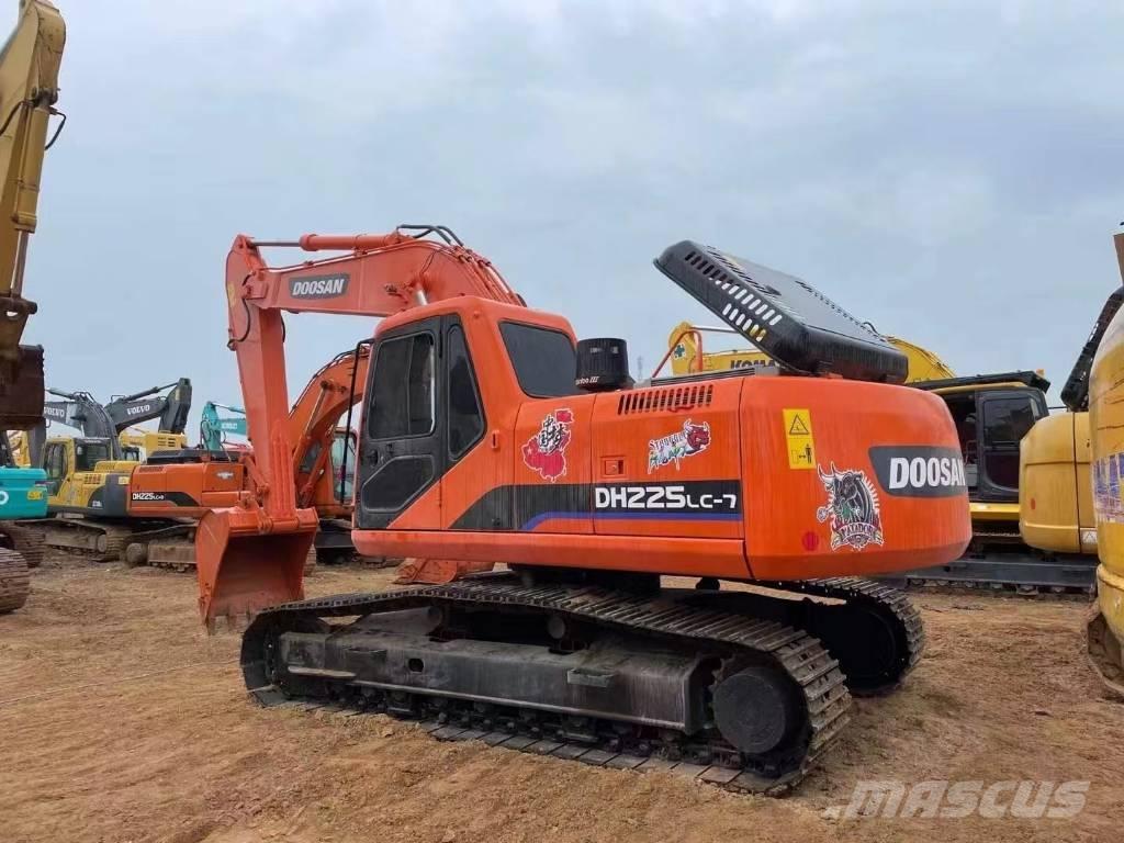 Doosan 220-7 Bageri guseničari