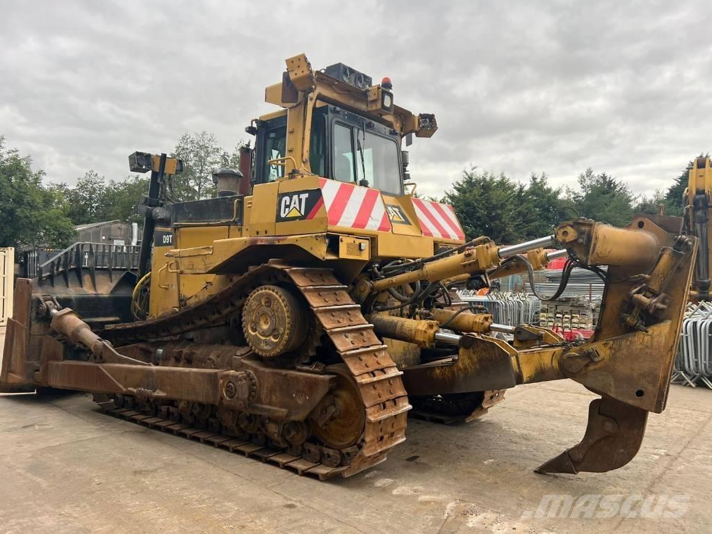 CAT D 9 T Buldožeri guseničari