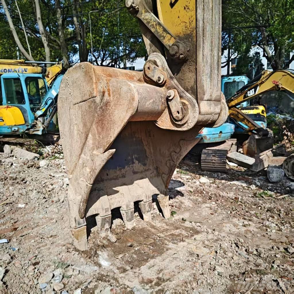 CAT 330 D Bageri guseničari