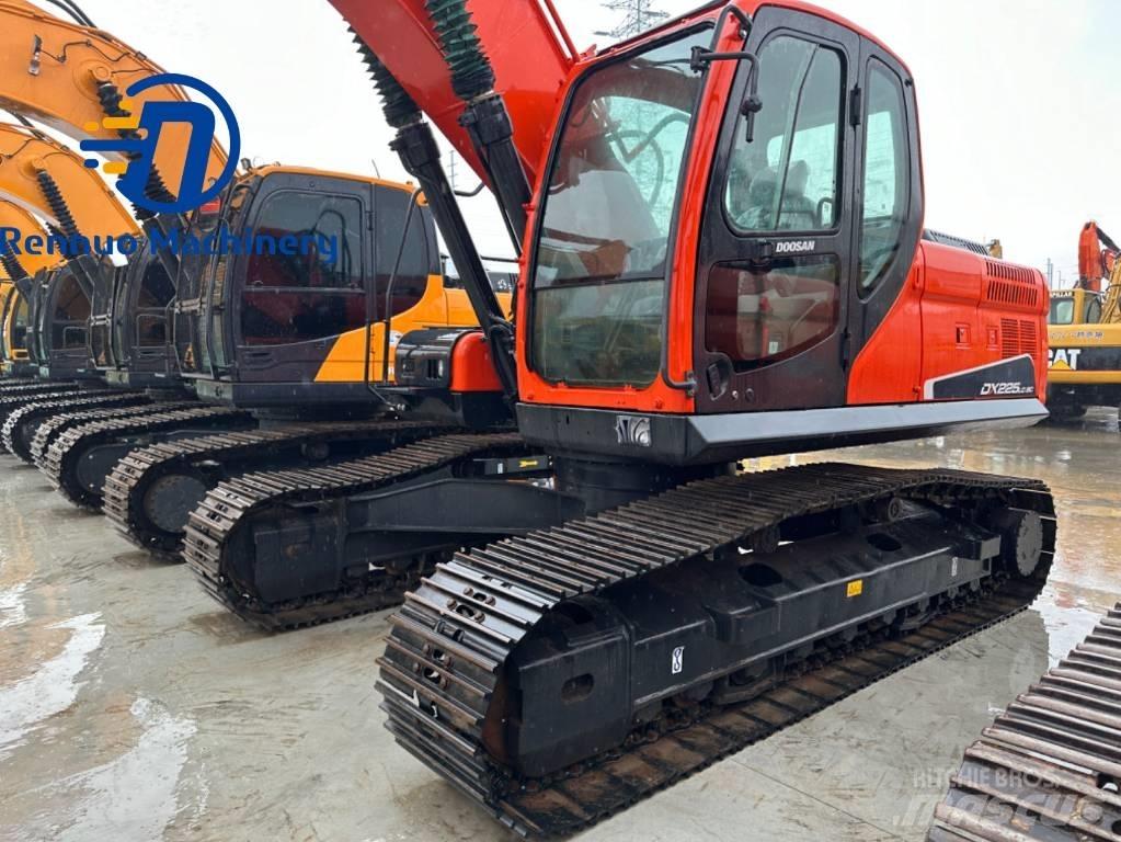 Doosan DX 225 LC-9C Bageri guseničari