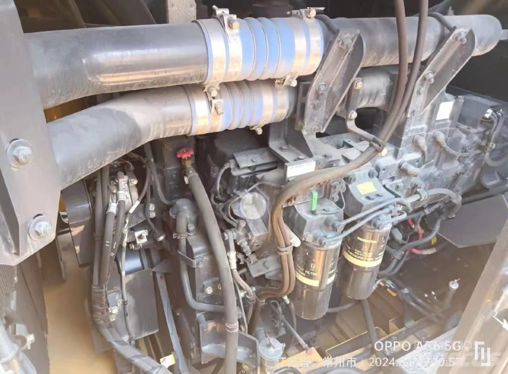 Komatsu PC 200 Bageri guseničari
