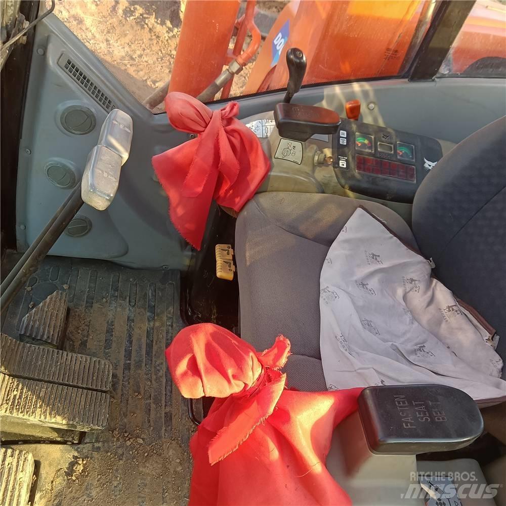 Doosan DH80G Bageri guseničari